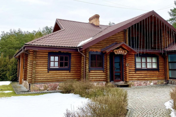 Продаж готельного комплексу "Машівський бір" на Волині